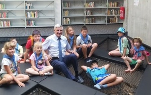 W bibliotece dzieci spotkały burmistrza