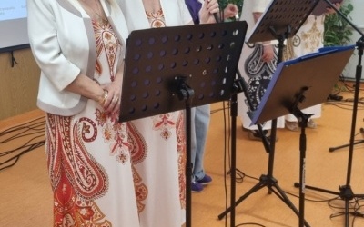 CzaroBand śpiewa piosenkę dla wszystkich matek