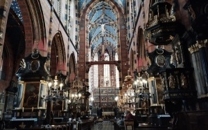 Wnętrze Kościoła Mariackiego (1)