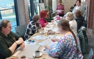 Magda tłumaczy, jak wykonać koszyczki