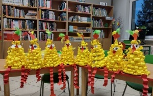 Wielkanocne kury z papieru