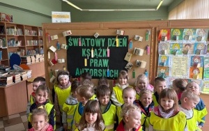 Filia nr 2 - Pamiątkowe zdjęcie przedszkolaków