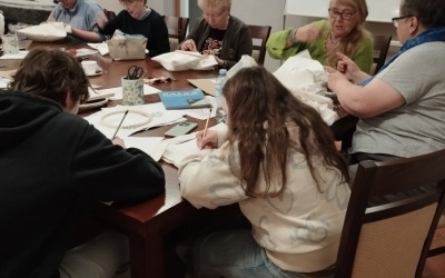 Uczestniczki warsztatów przy pracy